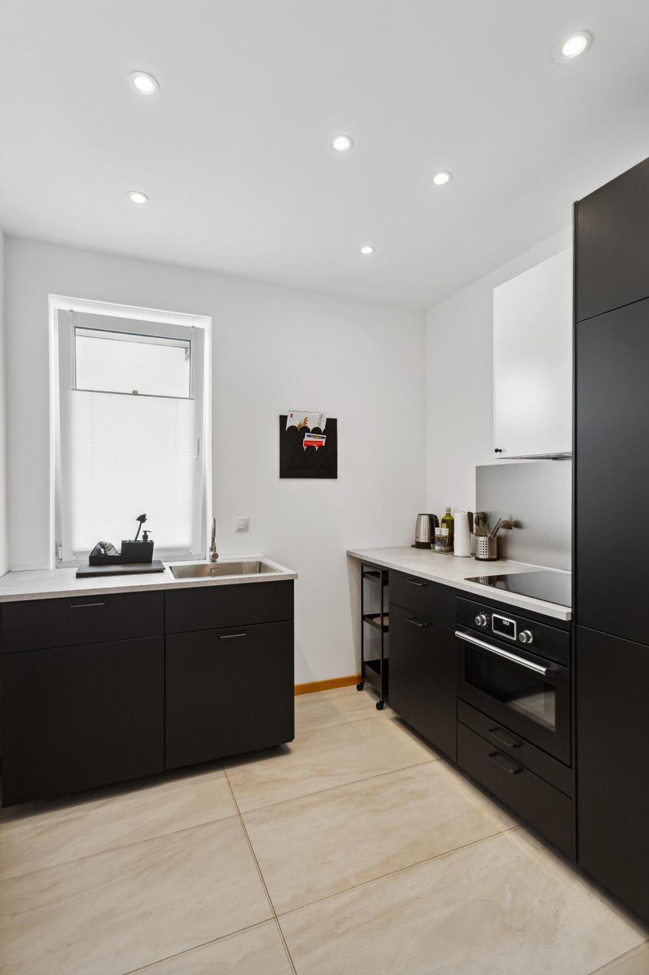 Gross, Modern, Vollausgestattet, Gemuetlich Mit Kueche Und Parkplatz Fuer Urlaub Oder Business Apartment Kettig Luaran gambar